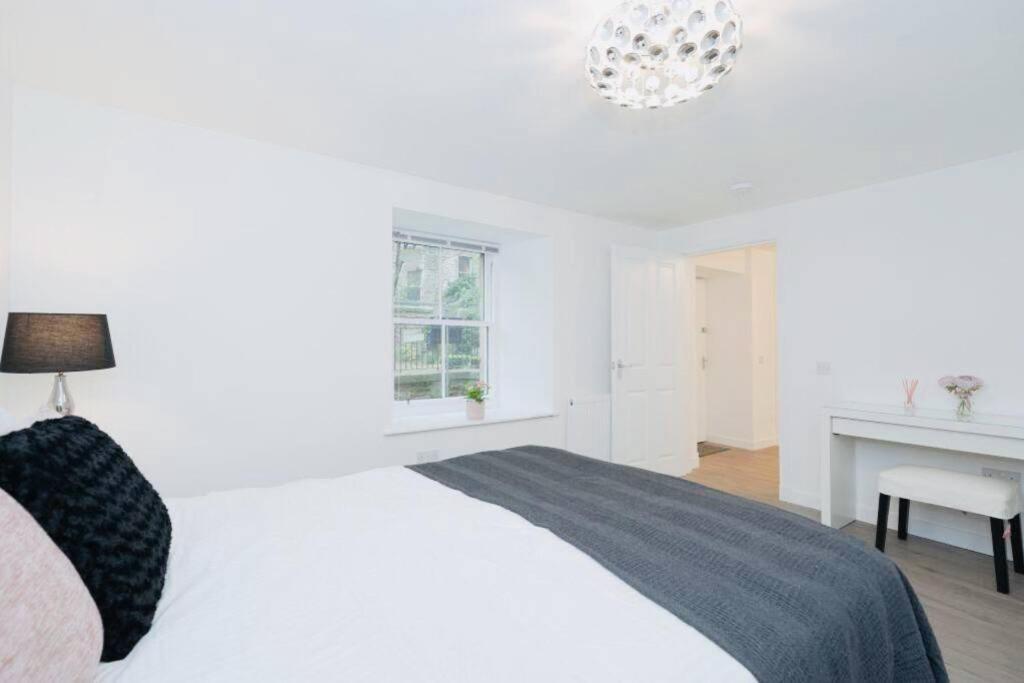 Jewel Of Royal Mile Apartment Edinburgh Bagian luar foto